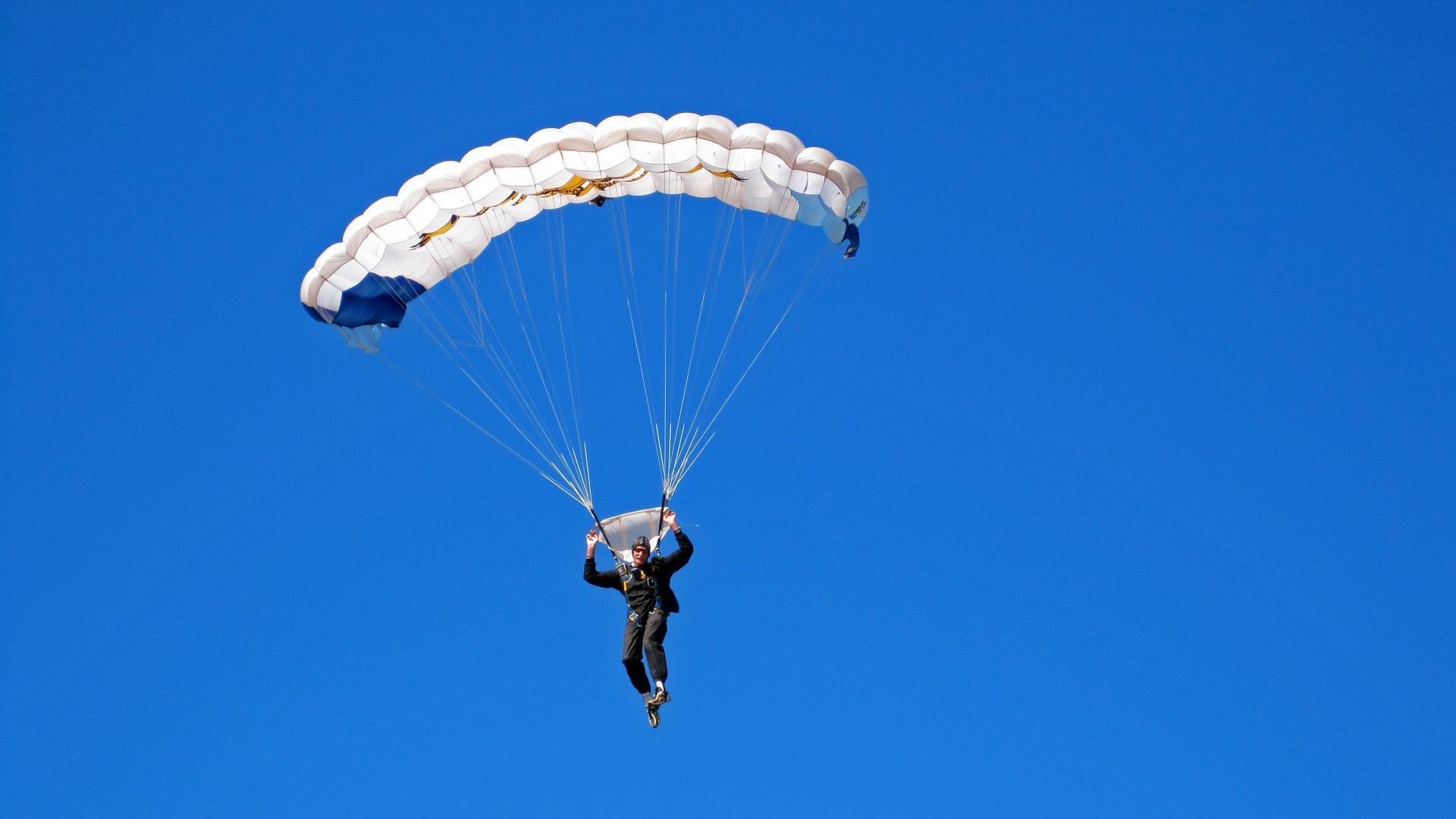 贵州垒球新星闪耀全国赛 九号位战术成制胜关键