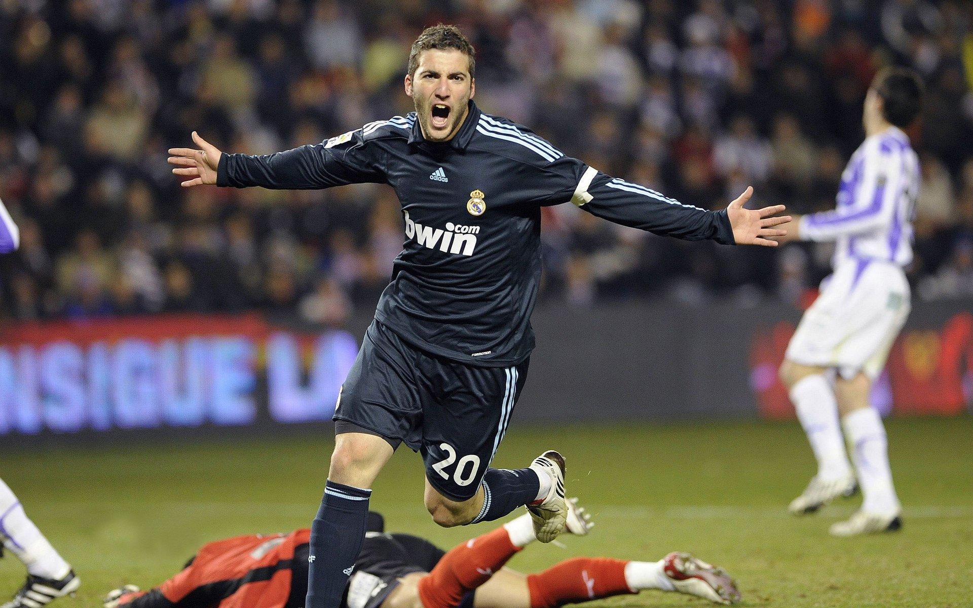 复盘意甲巅峰战，弗拉霍维奇闪耀全场，囧式尤文诠释战术之美